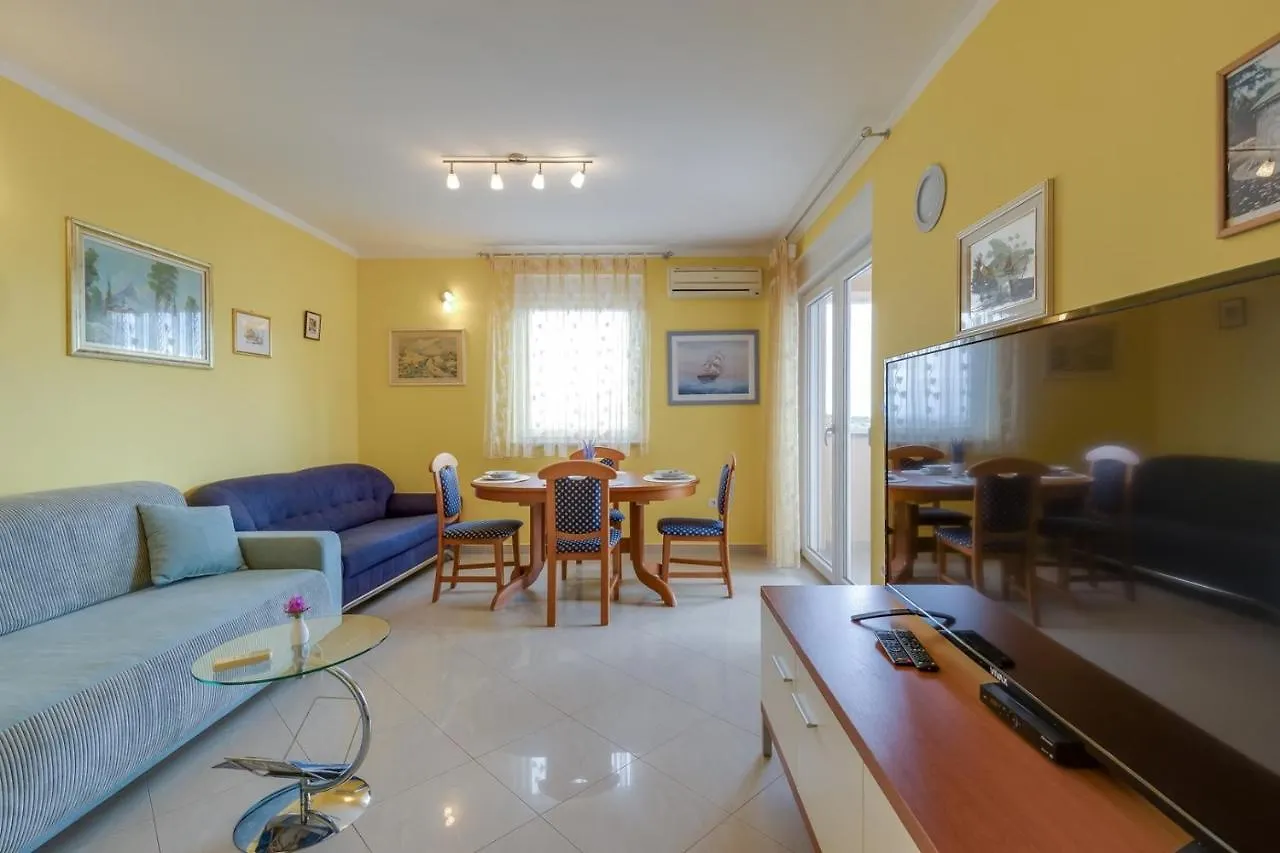 Alisa Apartment Liznjan