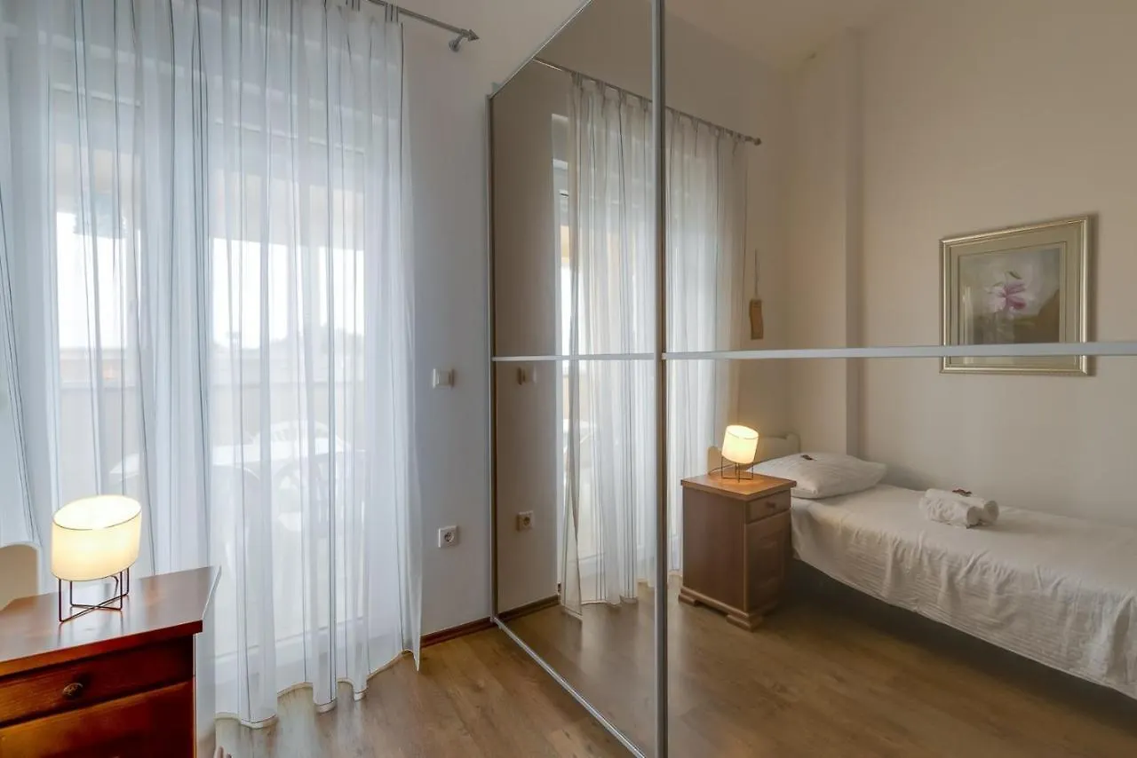 Alisa Apartment Liznjan
